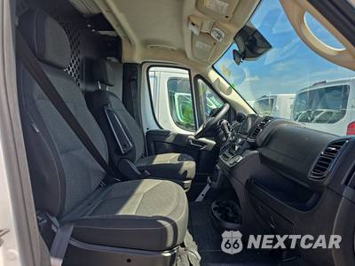 2025 Ram ProMaster 2500 Cargo Van Tradesman w/Passenger Seat Low Roof 136.0" WB - zdjęcie 8 z 18 - miniatura