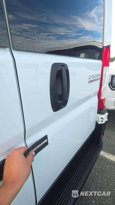 2025 Ram ProMaster 2500 Cargo Van Tradesman w/Passenger Seat Low Roof 136.0" WB - zdjęcie 22 z 27 - miniatura