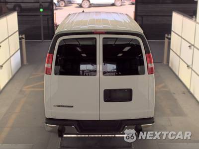 2025 Chevrolet Express 2500 Cargo Van 1WT 135.0" WB - zdjęcie 5 z 25 - miniatura