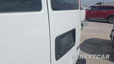 2025 GMC Savana 2500 Cargo Van 1WT 135.0" WB - zdjęcie 20 z 30 - miniatura