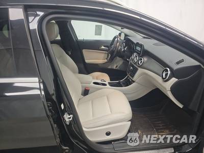 2015 Mercedes-Benz GLA 250 4MATIC - zdjęcie 8 z 31 - miniatura