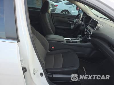 2025 Nissan Sentra SV - zdjęcie 8 z 22 - miniatura