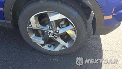 2025 Hyundai Venue SEL - zdjęcie 22 z 23 - miniatura