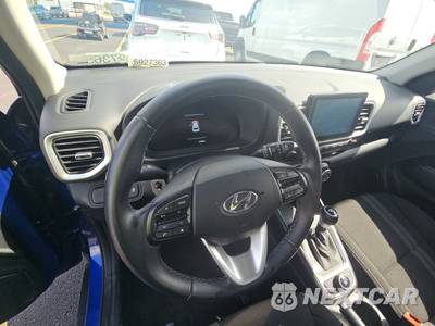 2025 Hyundai Venue SEL - zdjęcie 11 z 23 - miniatura