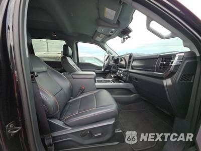 2025 Ford Super Duty F-250 Lariat Crew Cab Medium Bed - zdjęcie 8 z 27 - miniatura