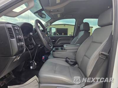 2023 Chevrolet SILVERADO MEDIUM DUTY Base - zdjęcie 10 z 16 - miniatura