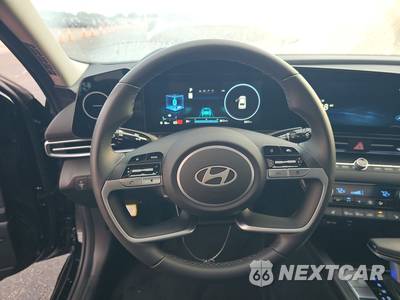 2026 Hyundai Elantra Limited - zdjęcie 10 z 21 - miniatura