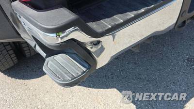 2025 Ford Super Duty F-450 LARIAT Crew Cab Long Bed DRW - zdjęcie 19 z 21 - miniatura