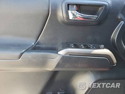 2019 Toyota Tacoma TRD Off-Road Crew Cab Medium Bed - zdjęcie 9 z 26 - miniatura