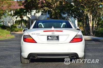 2015 Mercedes-Benz SLK 250 - zdjęcie 32 z 61 - miniatura