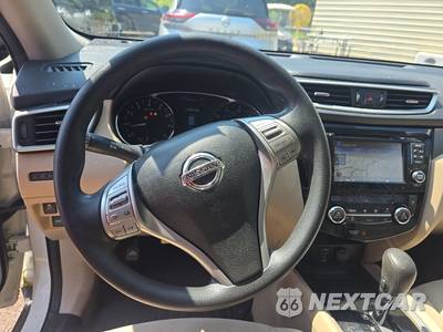 2016 Nissan Rogue SV - zdjęcie 10 z 22 - miniatura