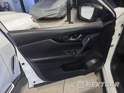 2020 Nissan Rogue Sport SV - zdjęcie 9 z 27 - miniatura