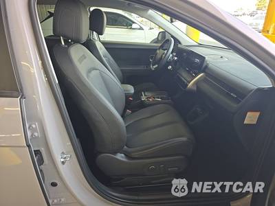 2025 Hyundai IONIQ 5 SEL - zdjęcie 8 z 41 - miniatura