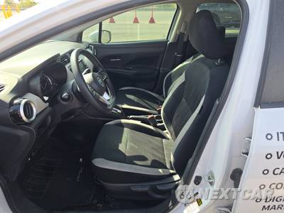 2022 Nissan Versa SV - zdjęcie 7 z 30 - miniatura