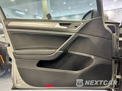 2015 Volkswagen Golf 1.8T S Hatchback w/Sunroof - zdjęcie 33 z 47 - miniatura