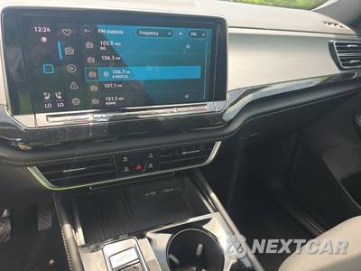 2025 Volkswagen Atlas Cross Sport 2.0T SE w/Technology - zdjęcie 11 z 24 - miniatura