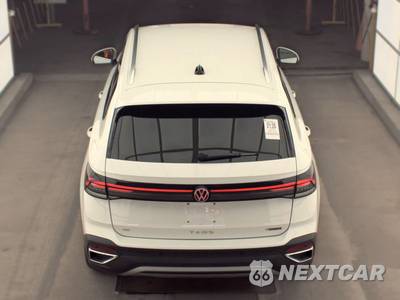 2025 Volkswagen Taos SE - zdjęcie 5 z 24 - miniatura