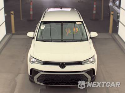 2025 Volkswagen Taos SE - zdjęcie 2 z 24 - miniatura