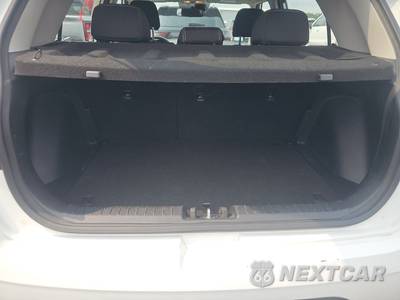 2025 Hyundai Venue SEL - zdjęcie 16 z 29 - miniatura