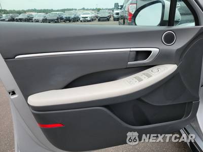 2025 Hyundai Sonata SEL - zdjęcie 9 z 34 - miniatura