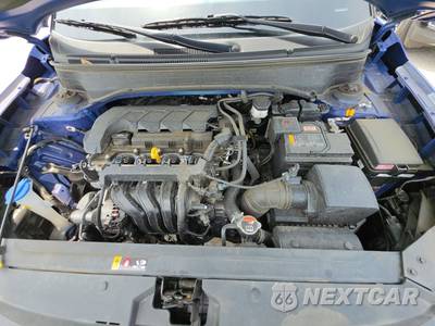 2025 Hyundai Venue SEL - zdjęcie 15 z 23 - miniatura