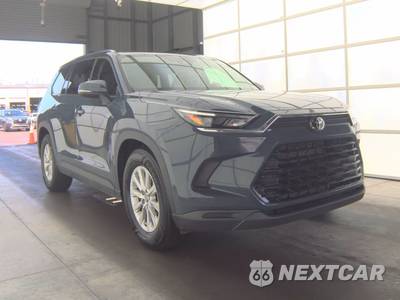 2025 Toyota Grand Highlander XLE - zdjęcie 3 z 25 - miniatura