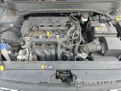 2025 Hyundai Venue SEL - zdjęcie 15 z 23 - miniatura