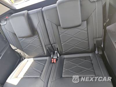 2025 Volkswagen Atlas 2.0T SE w/Technology - zdjęcie 14 z 23 - miniatura
