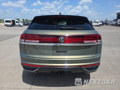2025 Volkswagen Atlas Cross Sport 2.0T SE w/Technology - zdjęcie 5 z 18 - miniatura