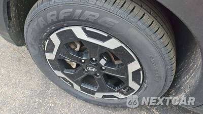 2025 Hyundai Santa Fe SEL - zdjęcie 28 z 33 - miniatura