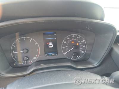 2025 Toyota Corolla Cross LE - zdjęcie 12 z 19 - miniatura