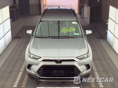 2025 Toyota Grand Highlander XLE - zdjęcie 2 z 31 - miniatura