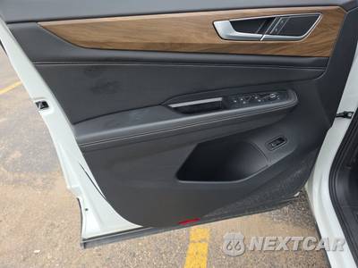 2025 Volkswagen Atlas 2.0T SE w/Technology - zdjęcie 9 z 25 - miniatura