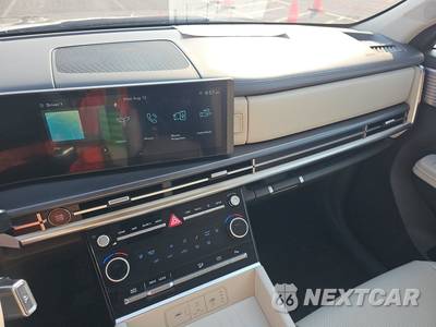 2025 Hyundai Santa Fe Hybrid SEL - zdjęcie 11 z 31 - miniatura