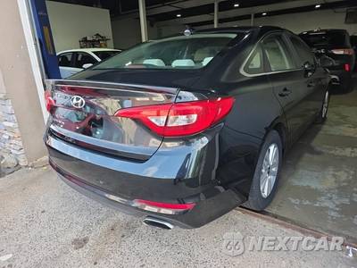 2015 Hyundai Sonata SE - zdjęcie 4 z 22 - miniatura