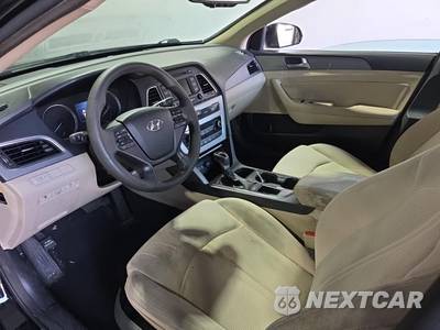 2015 Hyundai Sonata SE - zdjęcie 20 z 22 - miniatura