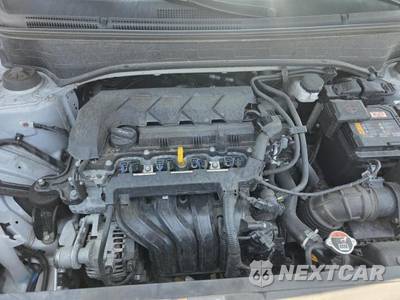 2025 Hyundai Venue SEL - zdjęcie 4 z 29 - miniatura