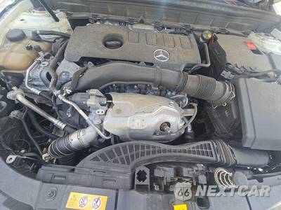 2020 Mercedes-Benz GLB 250 - zdjęcie 16 z 28 - miniatura