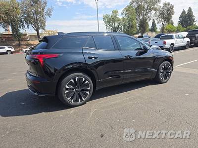 2024 Nissan Pathfinder SV - zdjęcie 4 z 42 - miniatura