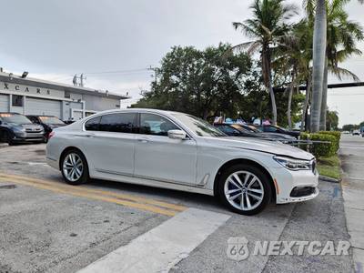 2016 BMW 7 Series Sedan 750i xDrive - zdjęcie 9 z 45 - miniatura