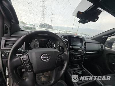 2023 Nissan TITAN SV Crew Cab Short Bed - zdjęcie 11 z 38 - miniatura