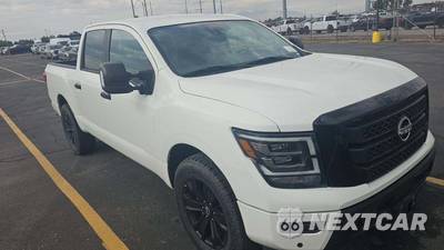 2023 Nissan TITAN SV Crew Cab Short Bed - zdjęcie 21 z 38 - miniatura