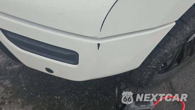 2023 Nissan TITAN SV Crew Cab Short Bed - zdjęcie 24 z 38 - miniatura