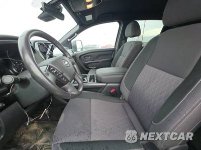 2023 Nissan TITAN SV Crew Cab Short Bed - zdjęcie 7 z 38 - miniatura