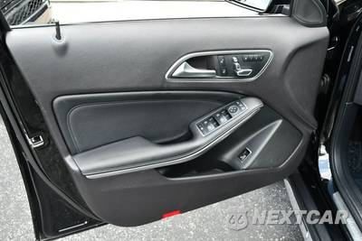 2018 Mercedes-Benz GLA 250 4MATIC - zdjęcie 38 z 50 - miniatura