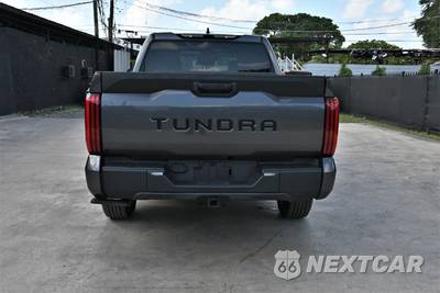 2022 Toyota Tundra SR5 Crew Cab Short Bed - zdjęcie 5 z 23 - miniatura