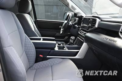 2022 Toyota Tundra SR5 Crew Cab Short Bed - zdjęcie 17 z 23 - miniatura