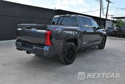 2022 Toyota Tundra SR5 Crew Cab Short Bed - zdjęcie 4 z 23 - miniatura