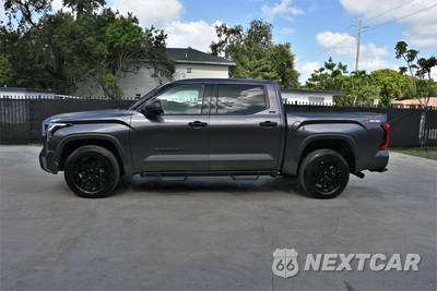 2022 Toyota Tundra SR5 Crew Cab Short Bed - zdjęcie 7 z 23 - miniatura