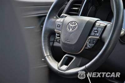 2023 Toyota Crown Limited - zdjęcie 9 z 24 - miniatura